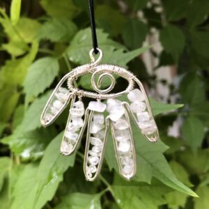 Hanger Fatima's Hand met maansteen en zilver